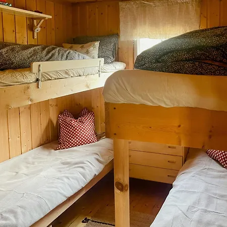 Modern And Traditional On Krokskogen Feriehus Honefoss